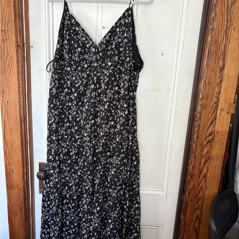 H&M Black and White Floral Maxi Dress